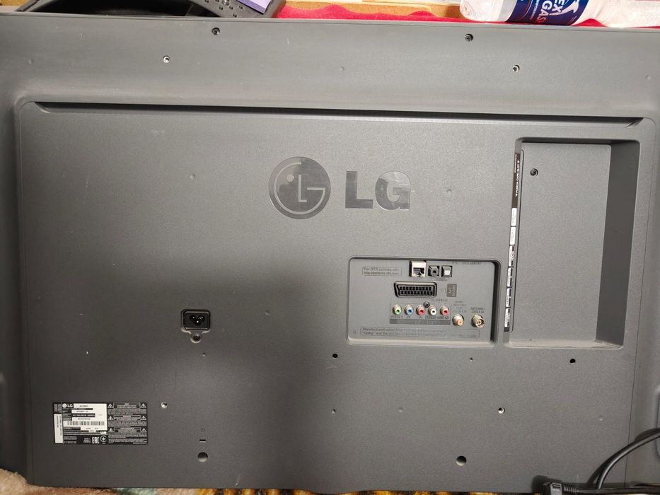 Продам телевизор LG смарт