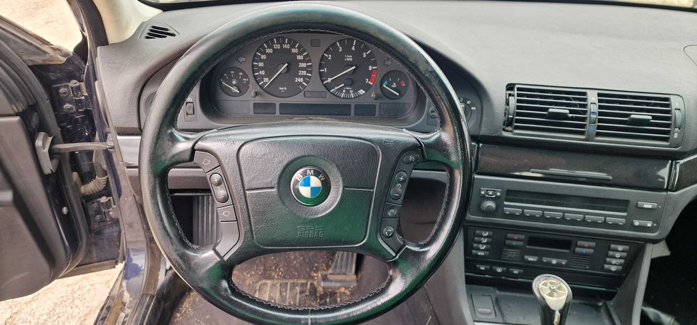 BMW 520 E39 M54B22 на части БМВ Е39 на части