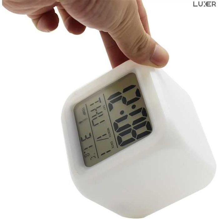 Светещ LED будилник/часовник