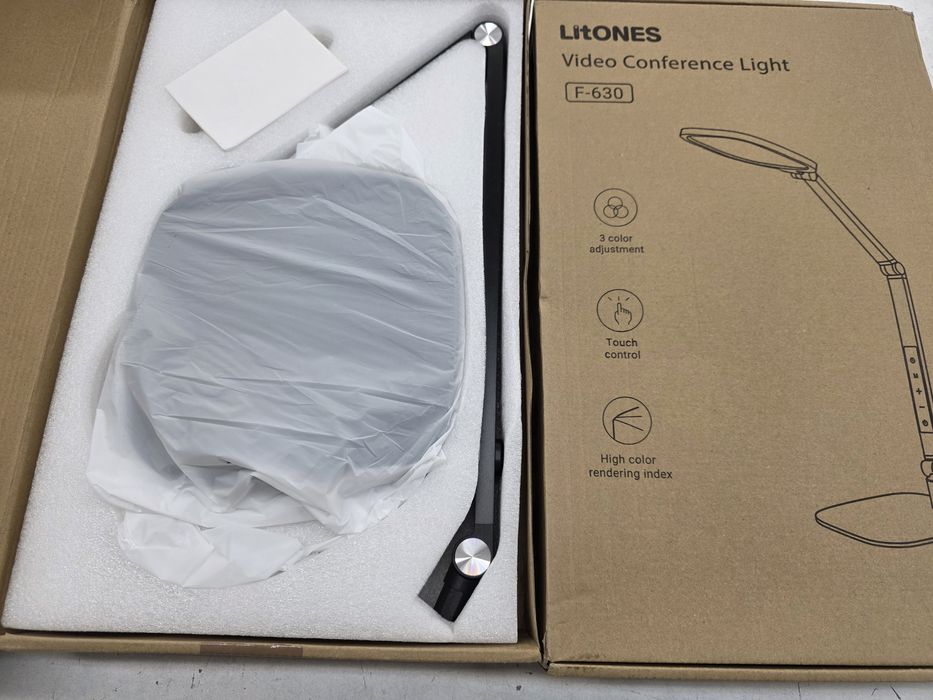 Професионална LED настолна лампа 15W с тъч контрол и защита за очите