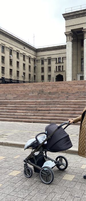 Коляска 3/1 продам