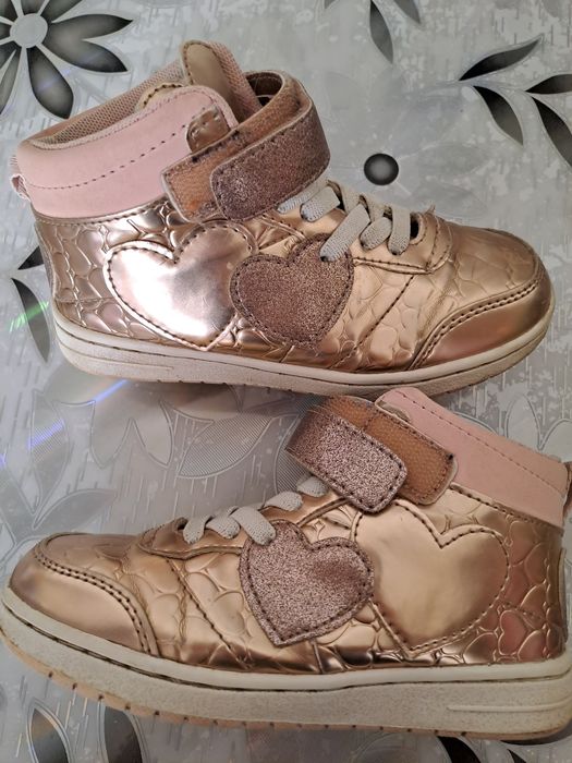 Кеды для девочки.