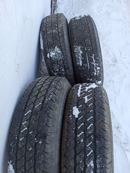 Продам резину 195/14с с дисками