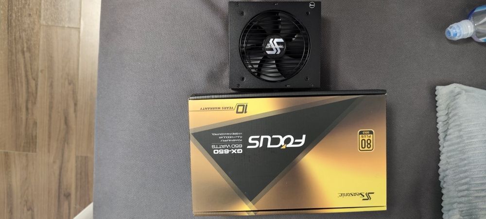 Sursă Seasonic 650W