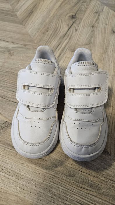 Adidasi Adidas mărimea 27