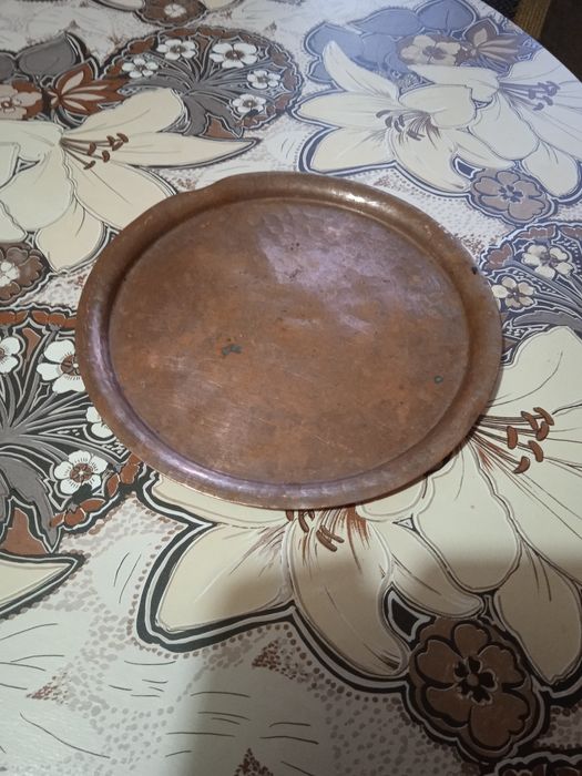 Тепсия и тас от мед