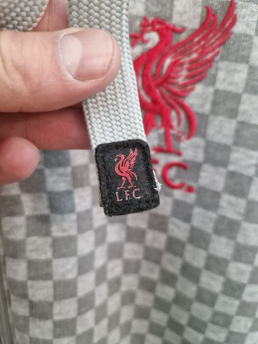 Суичър на Liverpool