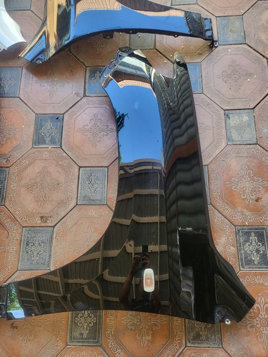 Крыло на Land Cruiser 200