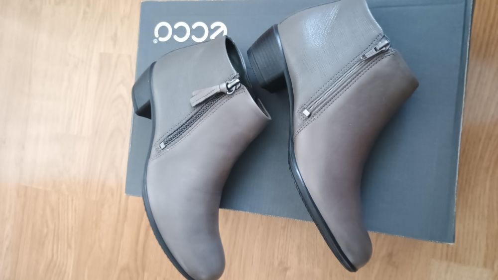 Botine noi dama Ecco.