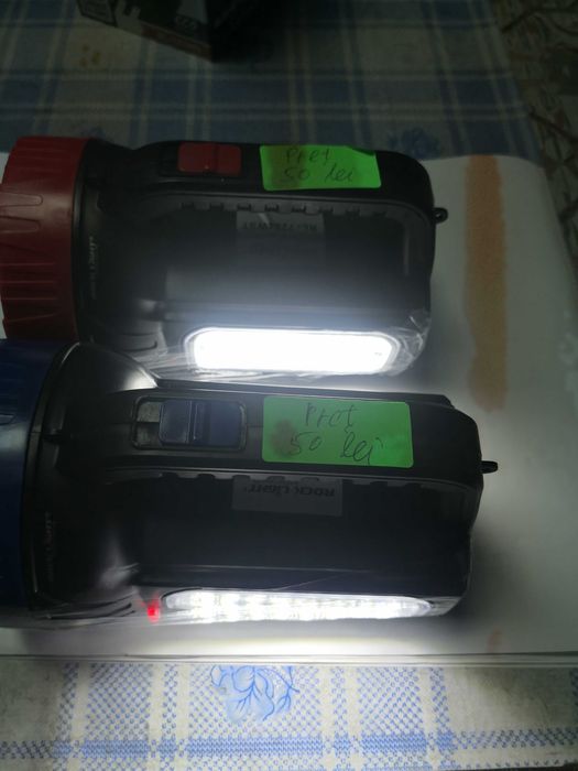 Lanterna led si lampa solara cu acumulator