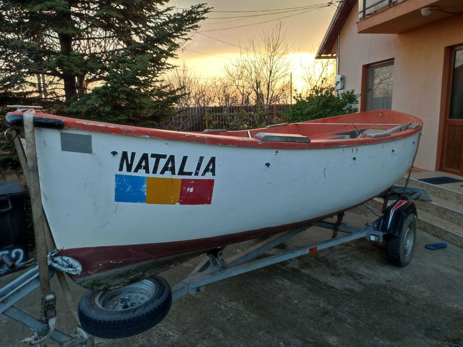 Barca inalta - pentru mare sau dunare