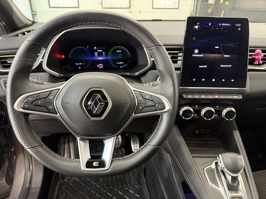 Vând Renault Captur E-Tech 145 Hybrid – E-Tech Engineered, anul 2023