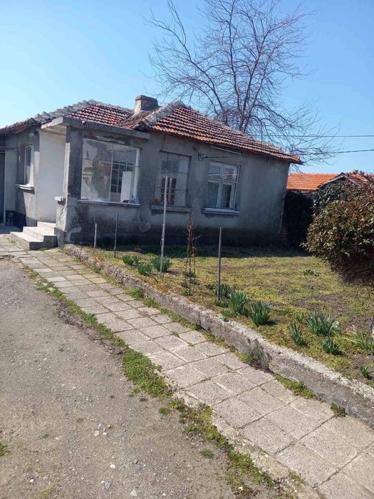 Продава се Къща в с. Дебелт, Област Бургас - 855 кв.м за 41 €/кв.м - Снимка #1