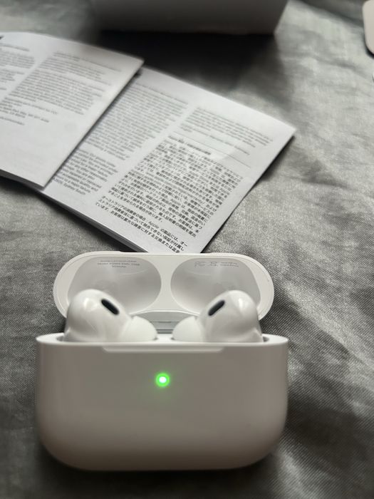Vand Airpods Pro 2 - Noi, sigilate - ANC - Predare personala