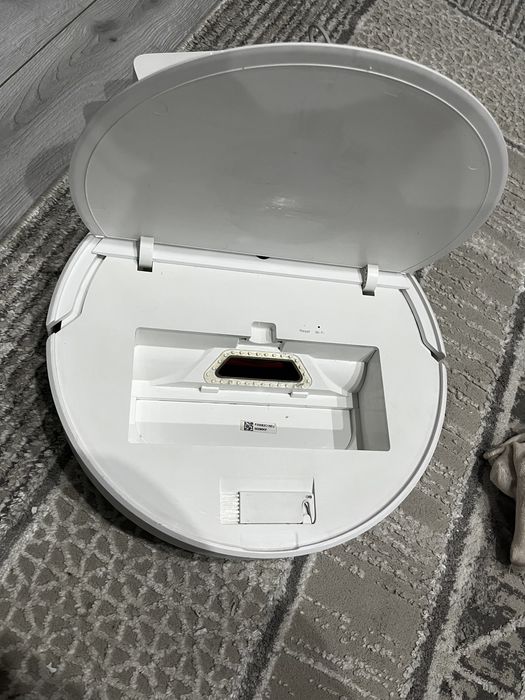 Продам робот пылесос