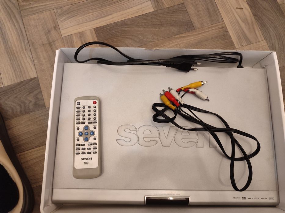 Видик от компании seven