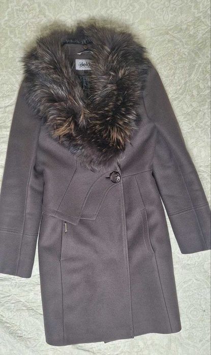 Пальто утепленное с воротником меховым, 42 размер.