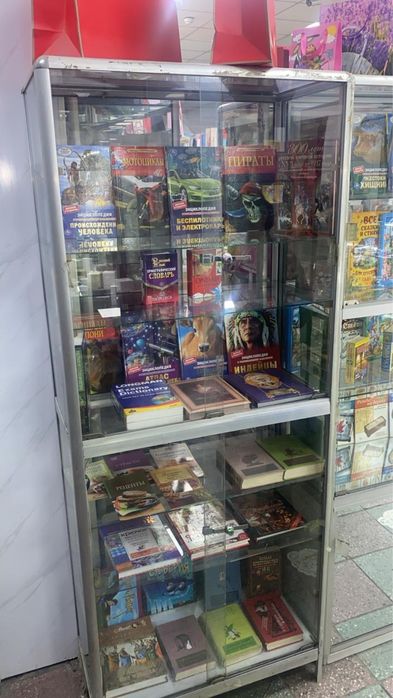 Продам стеклянные витрины