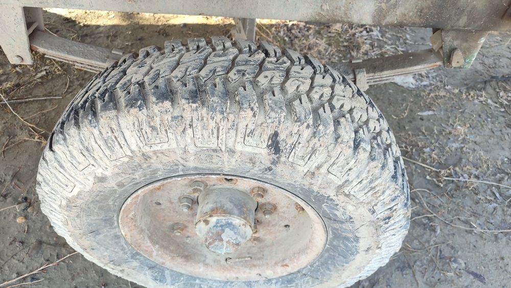 Yumz traktor komplek sotilsdi