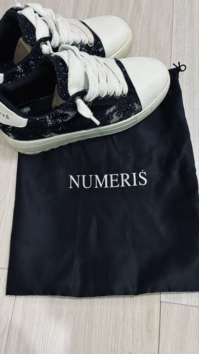 Кроссовки Numeris