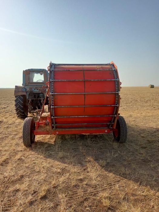 Пресс подборщик рулонщик рулон