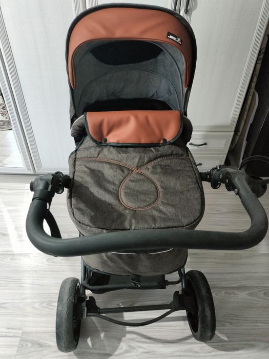 Продам коляску в отличном состоянии