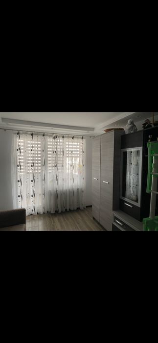 Apartament cu 3 camere conf1, et 3
