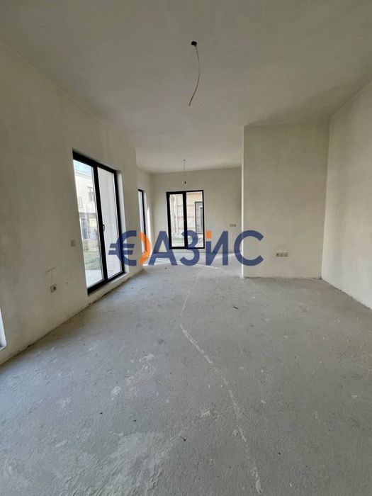 Продава се Къща в Бургас, Сарафово - 97 кв.м за 1691 €/кв.м - Снимка #4