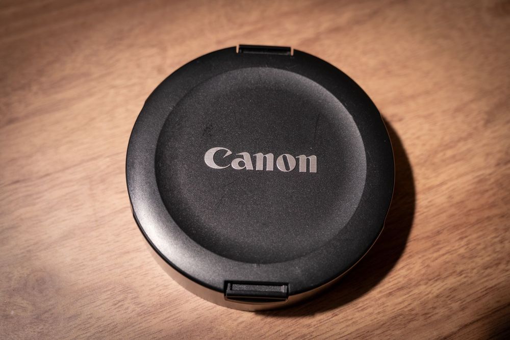 Обектив Canon EF 11-24 F4L USM