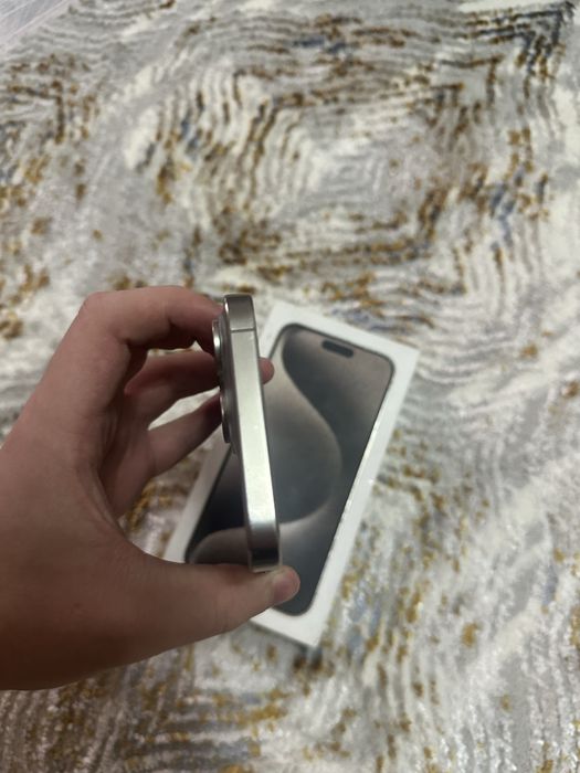 Iphone 15 pro max natural titanium