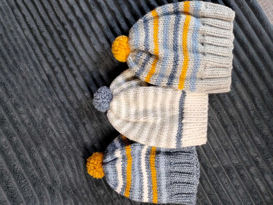 Детские вязаные шапки