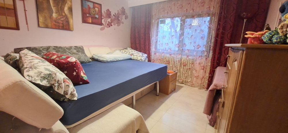 Proprietar vând Apartament 3 camere decomandat Nicolina