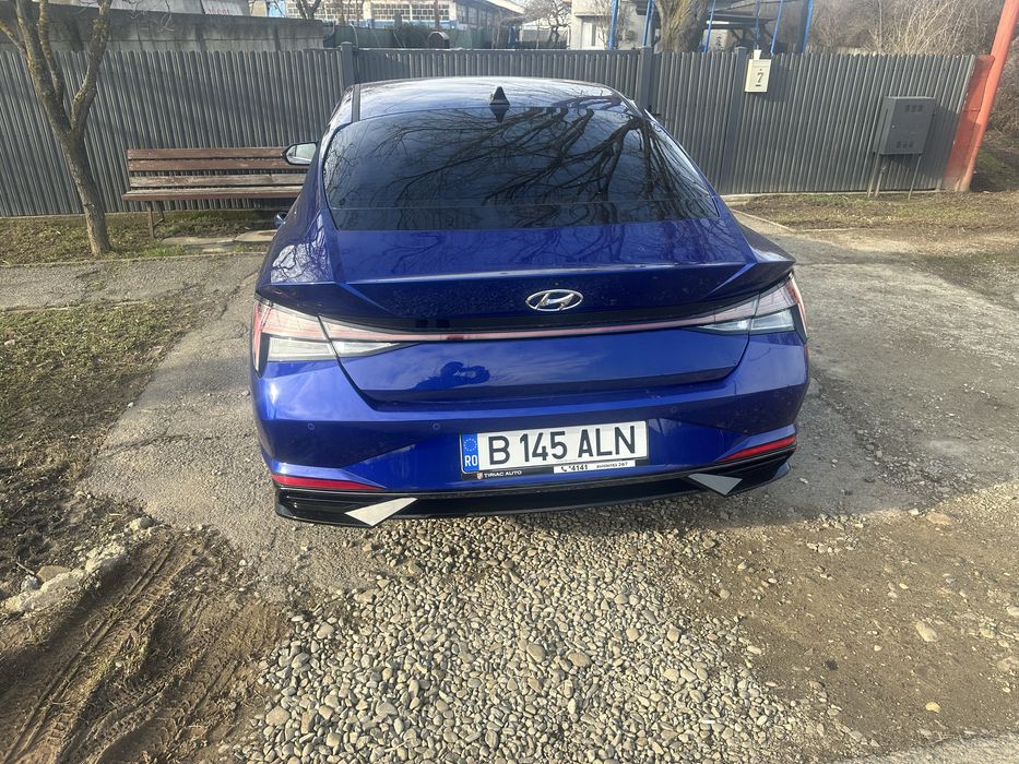 Hyundai Elantra CN7