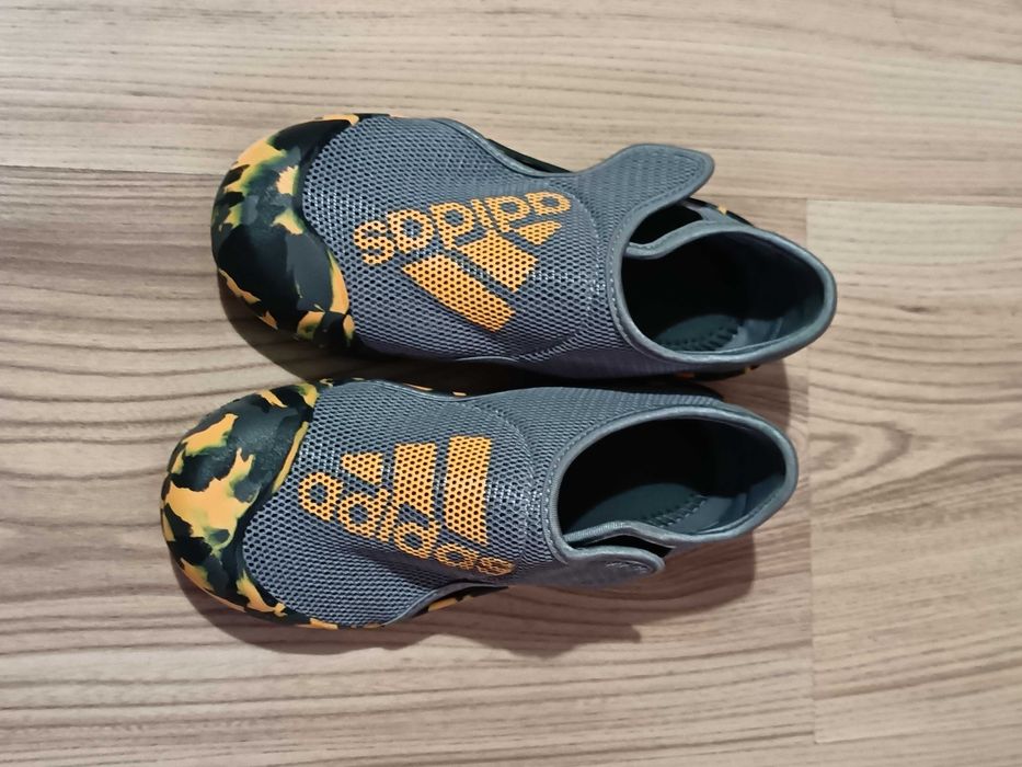 Нови! Adidas детски сандали, 29 номер
