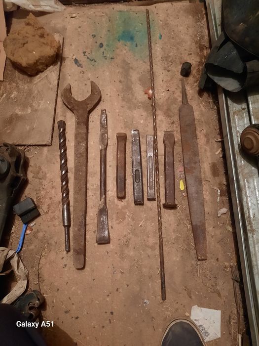 Инсрументы строительные