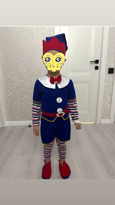 Новогодние костюмы и платья