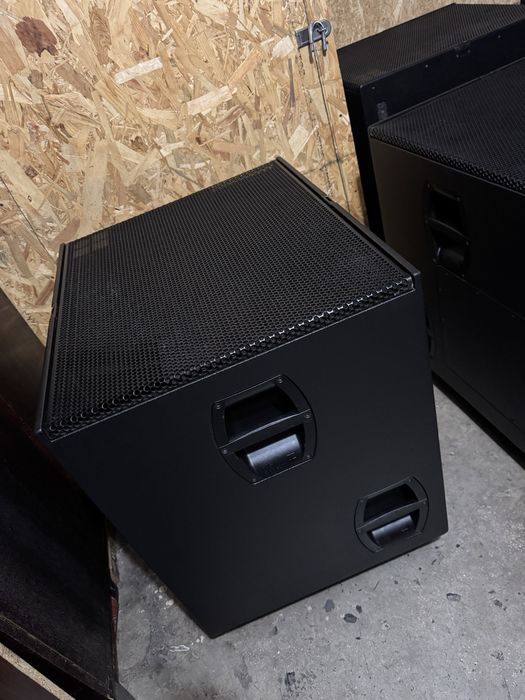 V-GSUB D&B Audiotechnik  + huse capace,  protectie