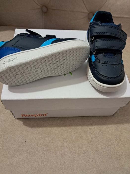 Geox Pantofi sport noi nr 21  din piele ecologica cu velcro, Turcoaz/Bleumarin