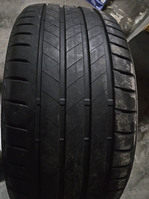 Bridgestone Turanza T005