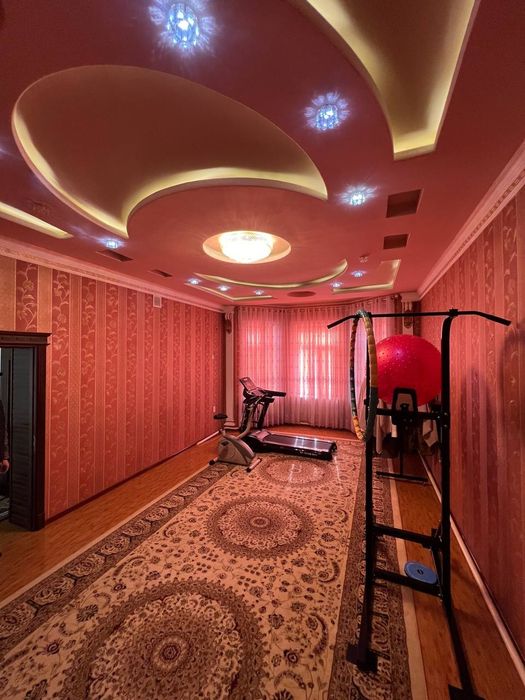 СРОЧНО!!! Продаётся до премиум класса в центре города!!!