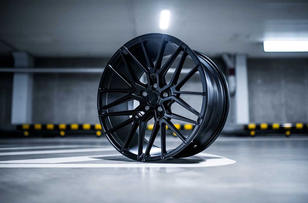 Jante Aliaj Japan Racing / JR38 Matt Black / BMW / AUDI / MERCEDES /VW