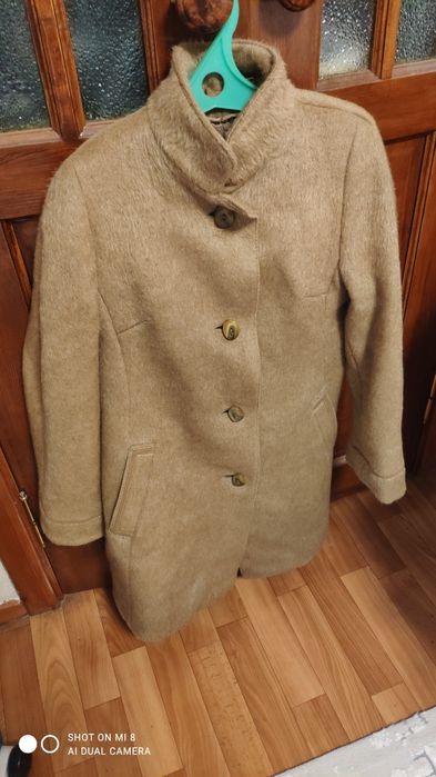 Шерстяное женское  пальто
