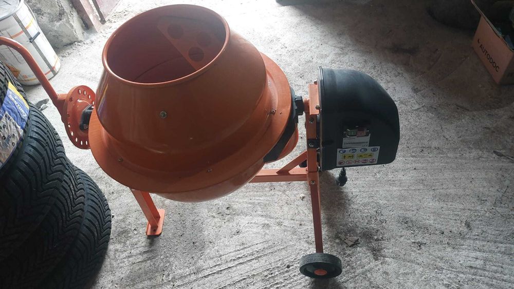 Betoniera electrica portabila 70L