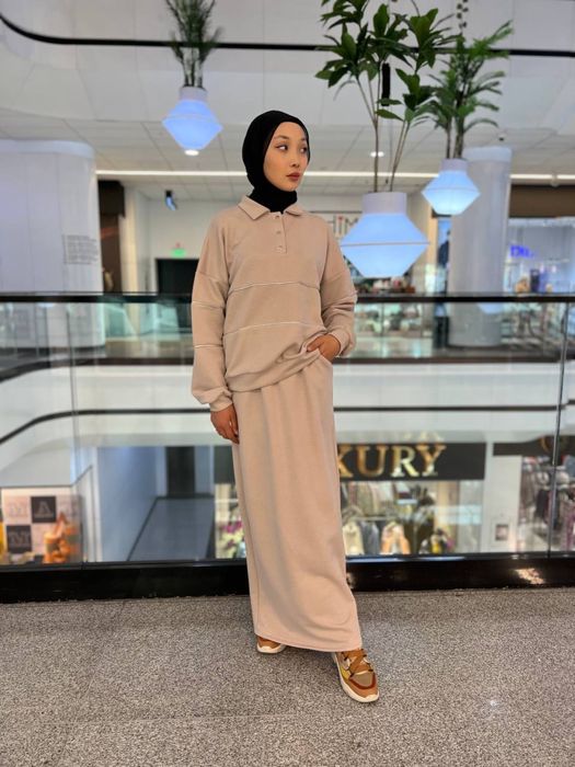 Продаю платье,двойку,кофту