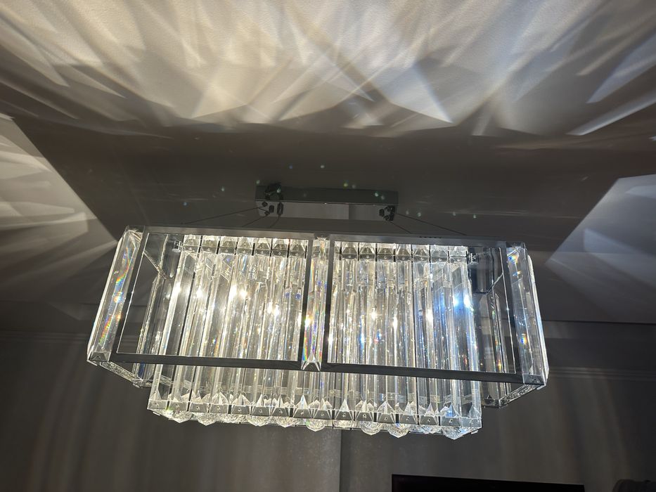Люстра хрустальный