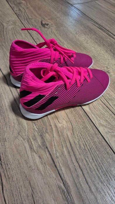 Детски Футболни обувки adidas nemeziz Размер:30