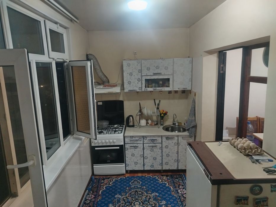 Срочно Сергели-8 2-хона 5/9-этд балкон 2х6