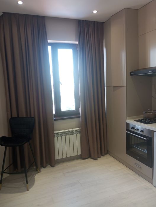 1ком.новостройка за вокзалом.Евроремонт с обстановкой.Центр рядом