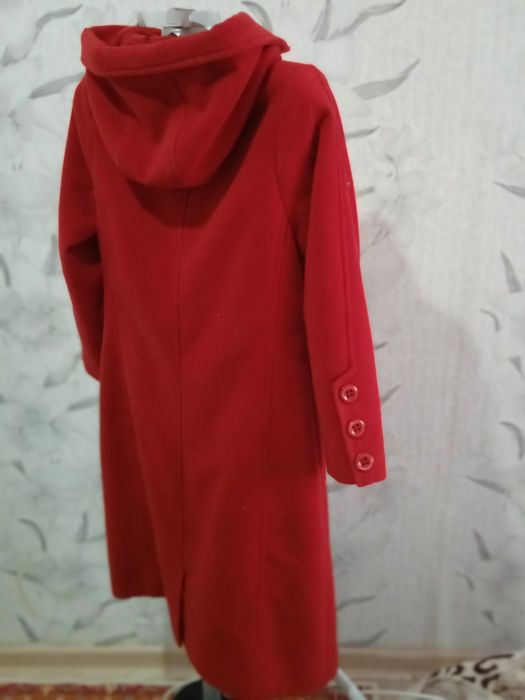 Пальто 46-48р 8000тыс