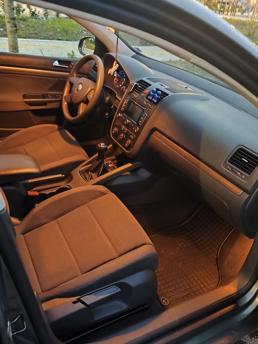 Голф 5 1.6фси 115